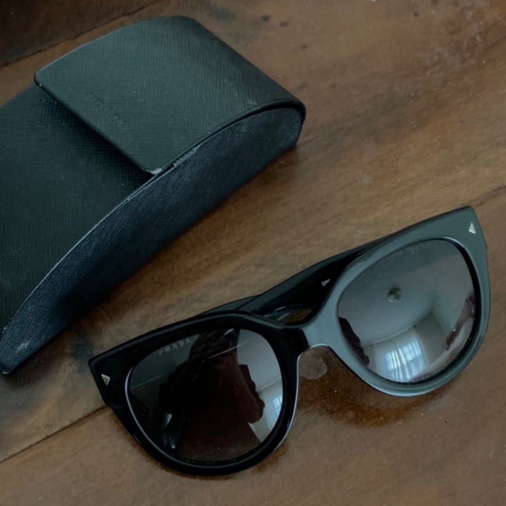 Prada sunglasses SPR 170